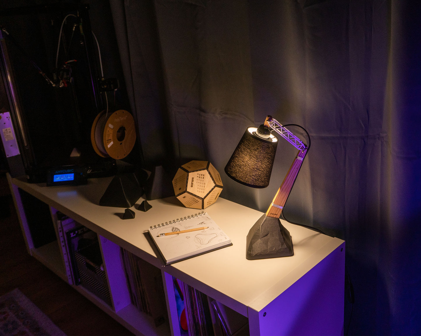 KRIVA 3.0 articulated lamp