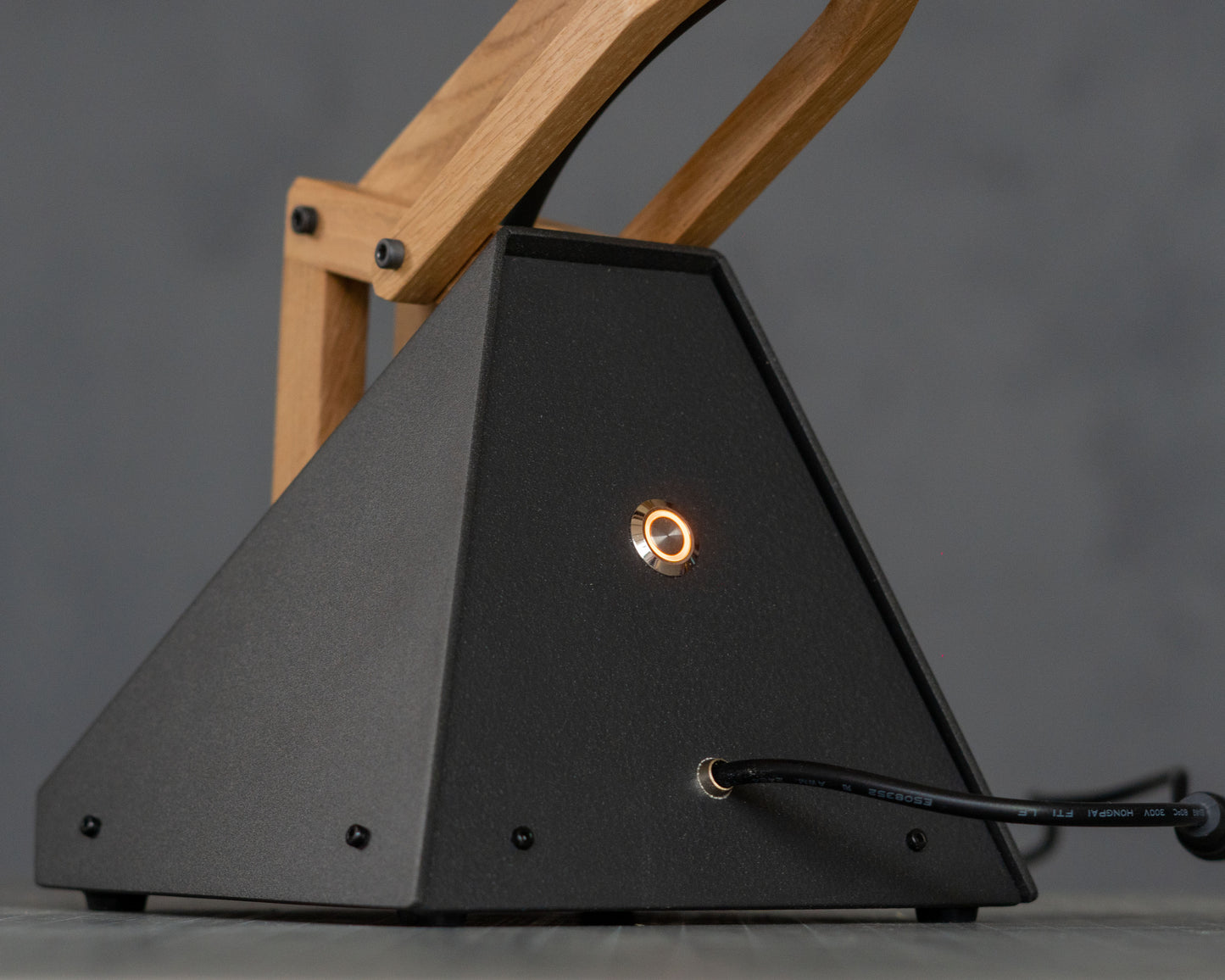 Настолна лампа MASHINA 2.0