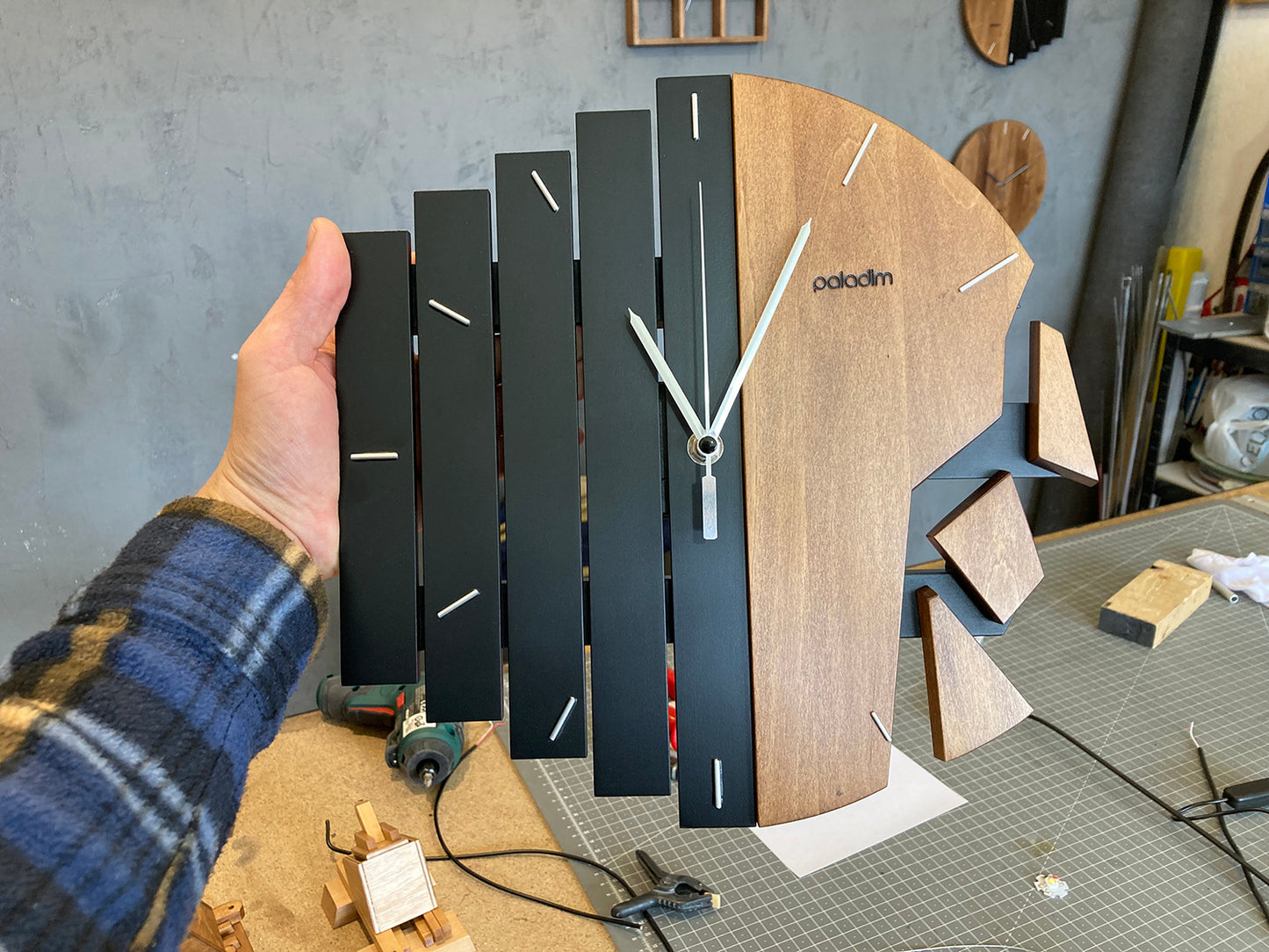 MIXORED abstract wall clock