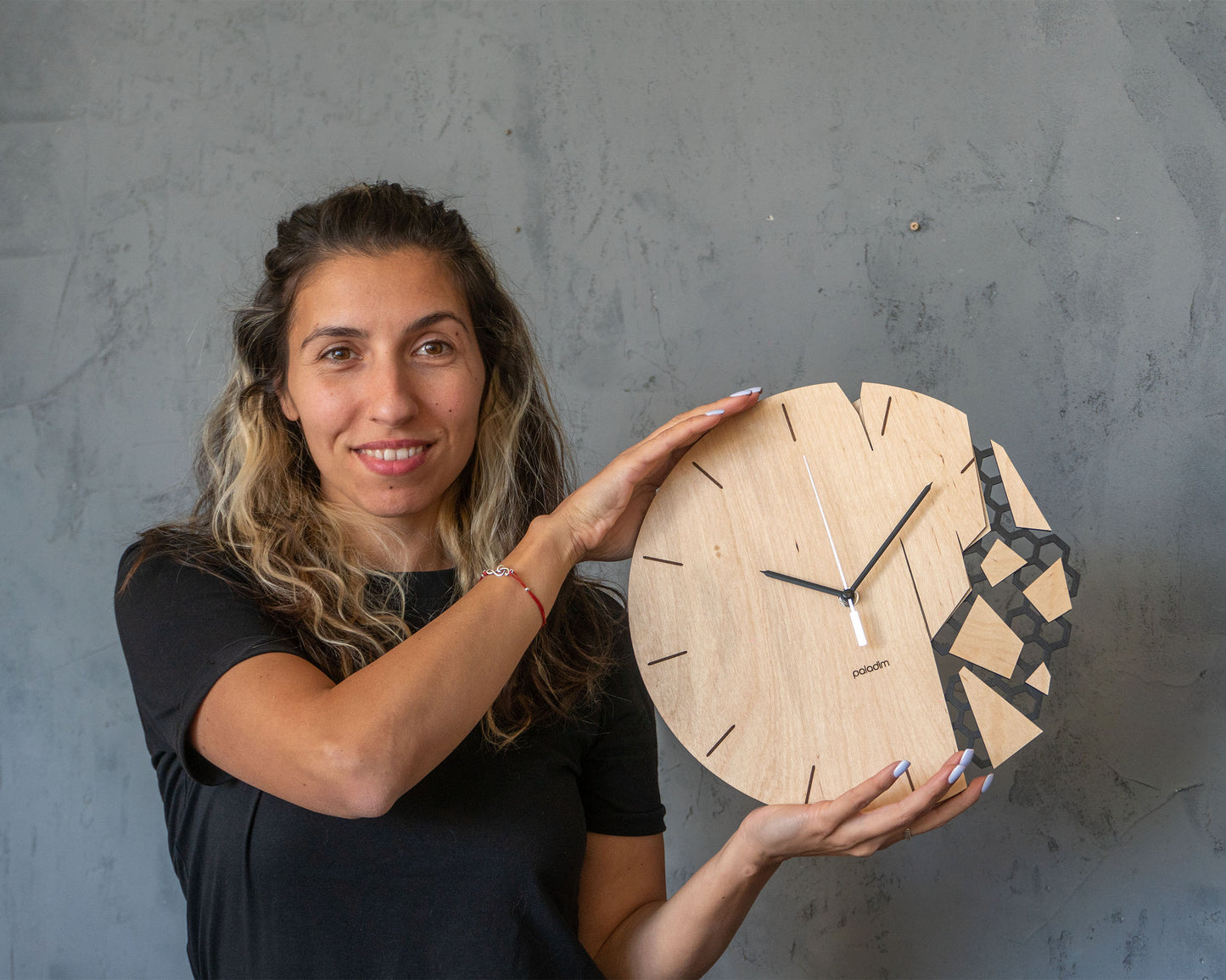 VREME Lite wall clock, plywood