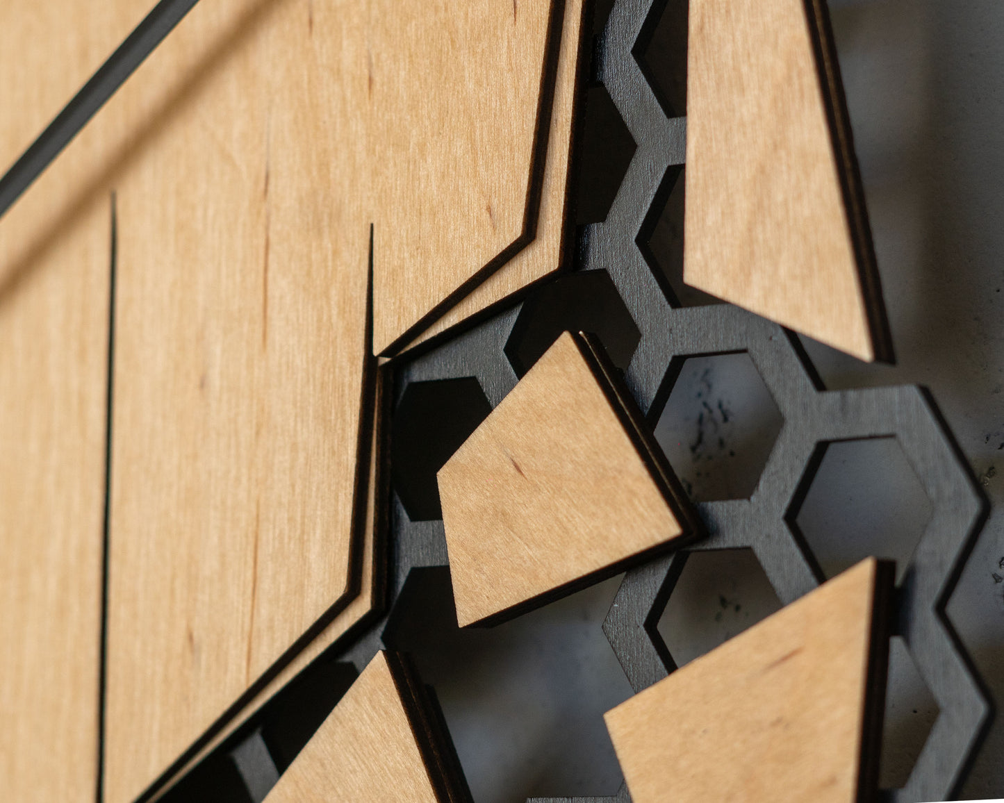 VREME Lite wall clock, plywood