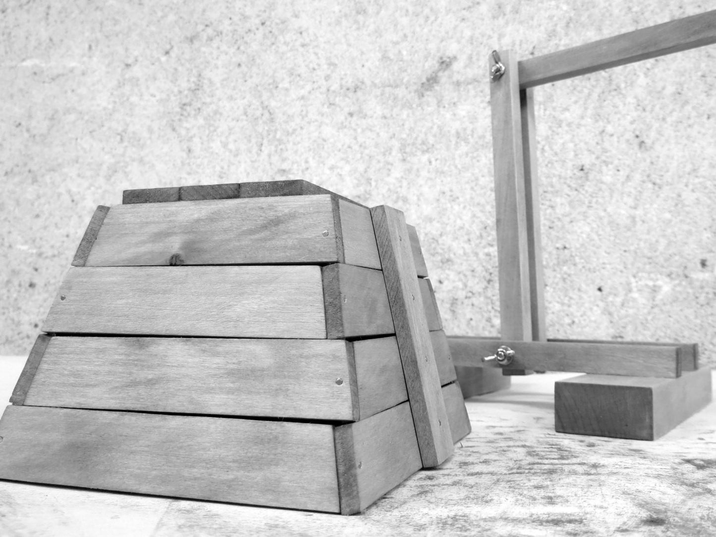 "Kran IX" desk lamp - Paladim Handmade