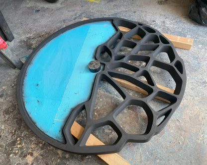 GIGA KLETKA human-sized clock