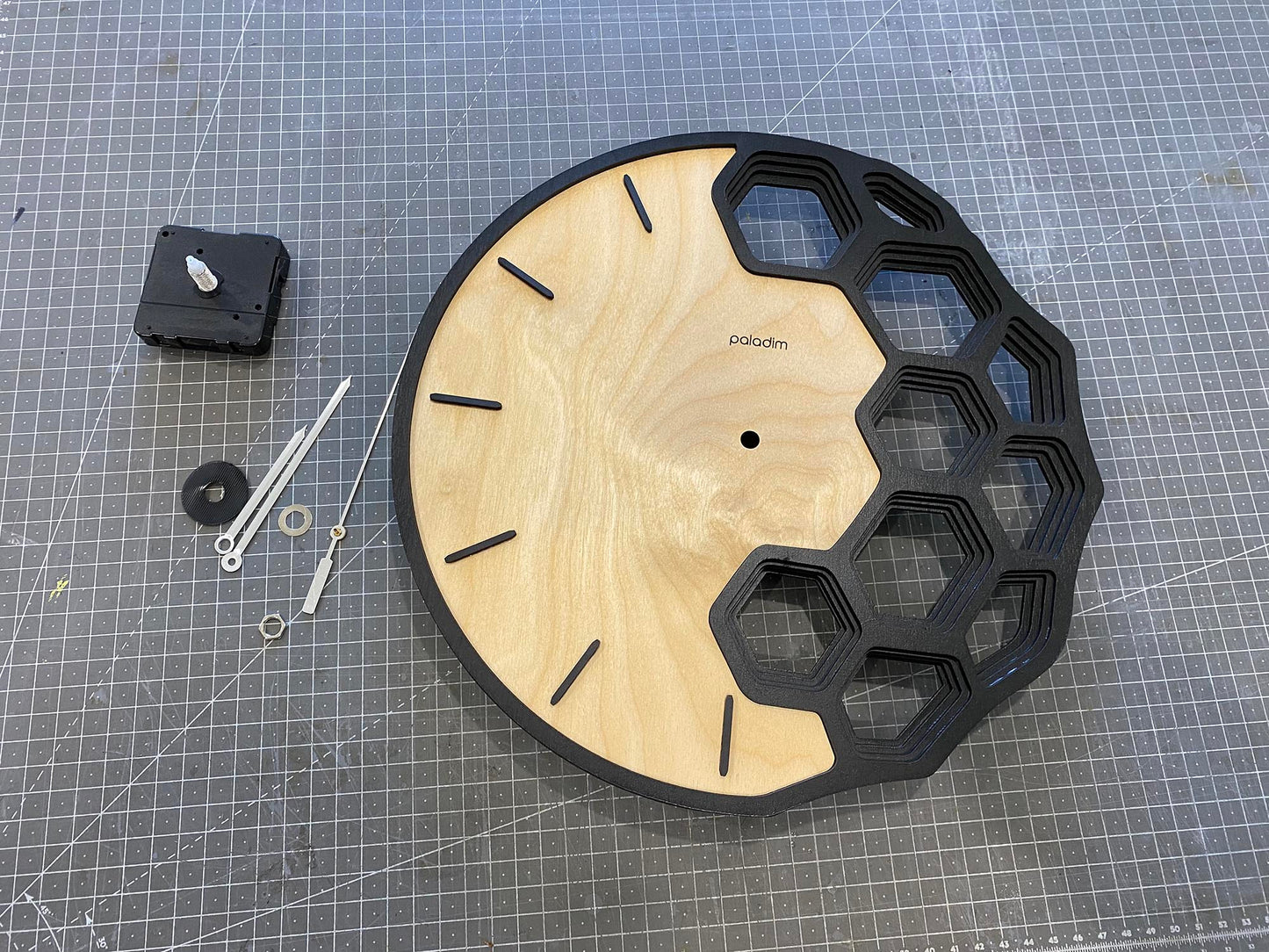 "KLETKA 4.0" Wall Clock DIGITAL DESIGN for Laser Cutting