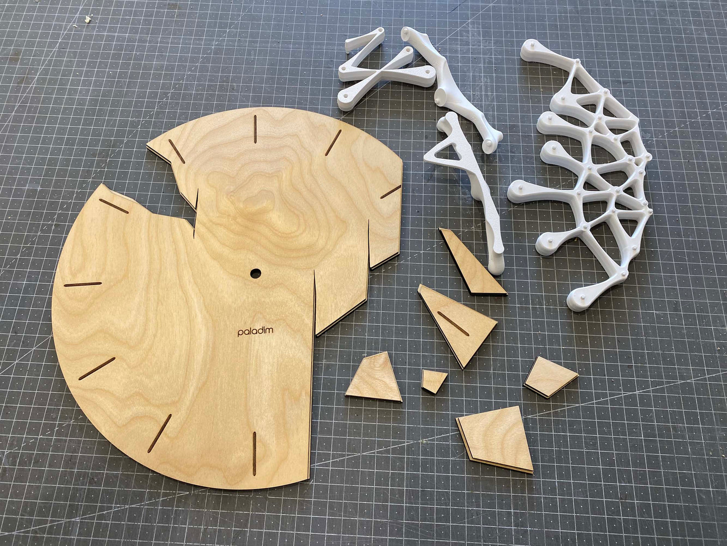 "VREME 6.1" STL Wall Clock HYBRID DIGITAL DESIGN (3D Print + Laser Cut)