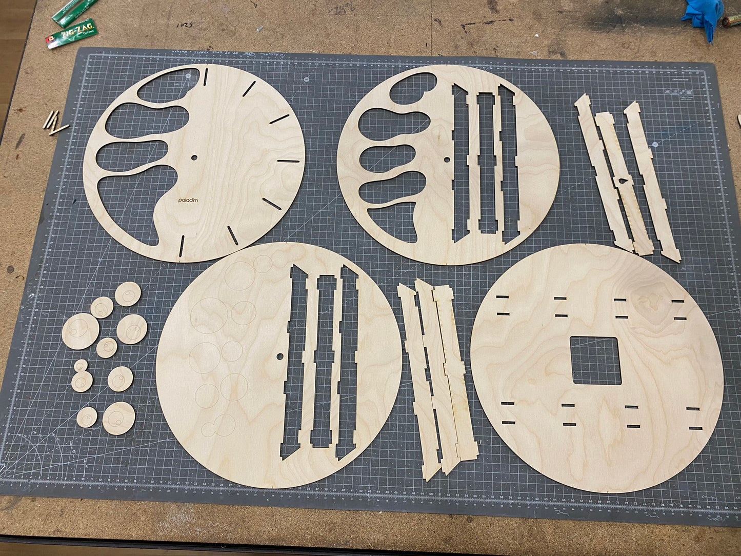 "POGLED" Wall Clock DIGITAL DESIGN for Laser Cutting