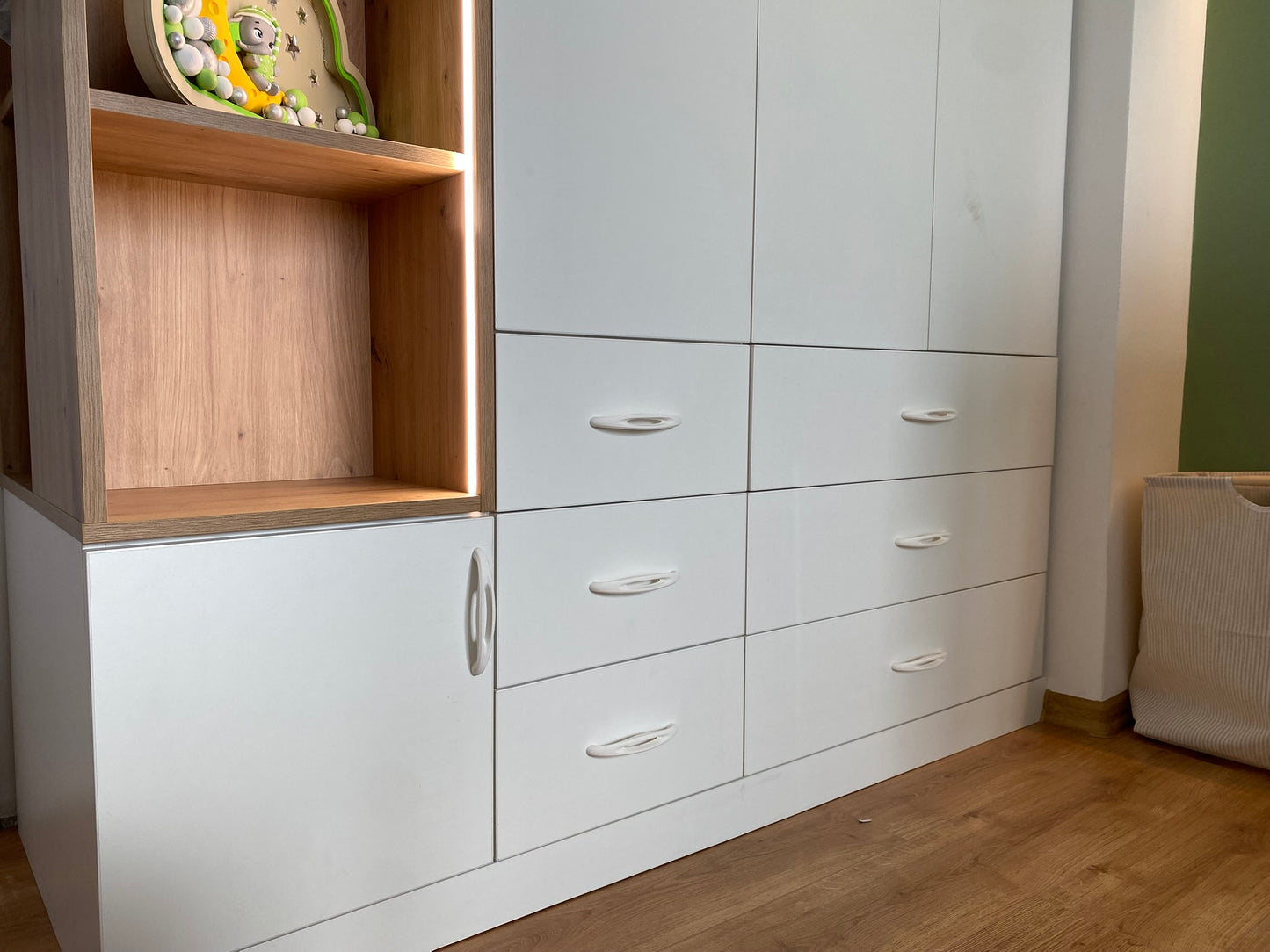 KLETKA Lite, лазерно изрязан стенен часовник