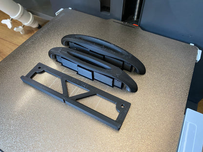 KLETKA Lite, лазерно изрязан стенен часовник