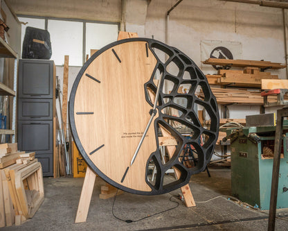 GIGA KLETKA human-sized clock
