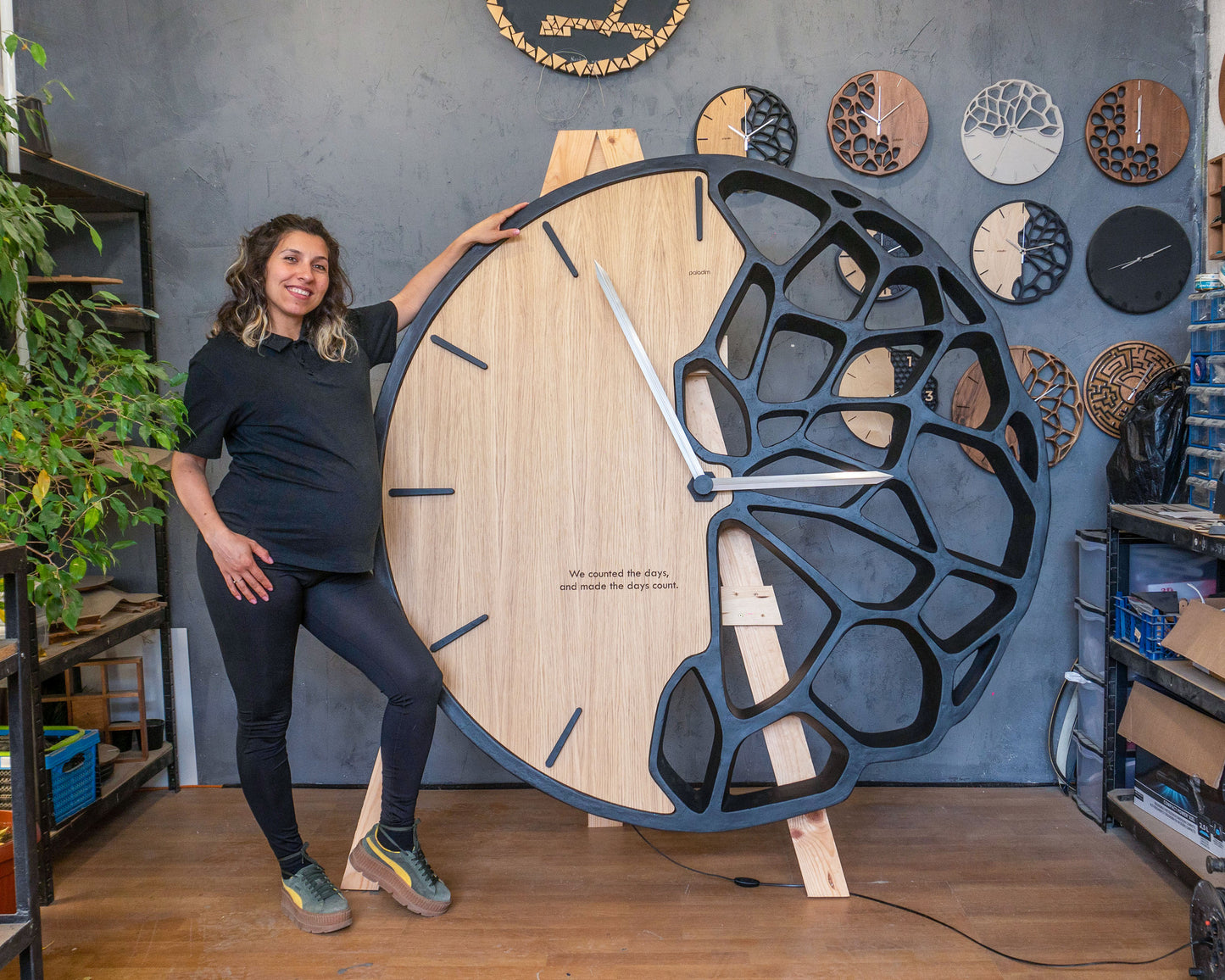 GIGA KLETKA human-sized clock