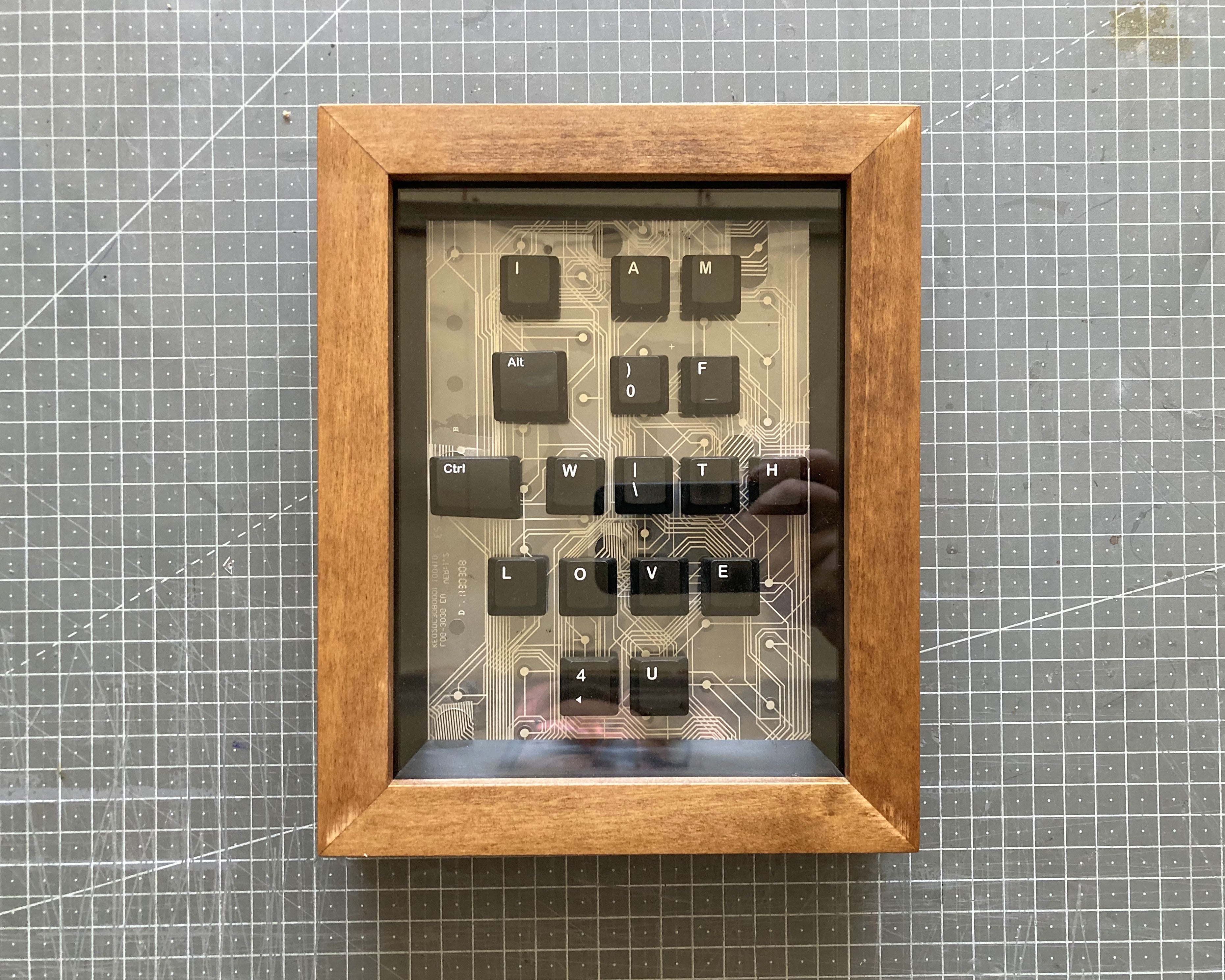 RAMKA custom caps text in a frame – Paladim Studio