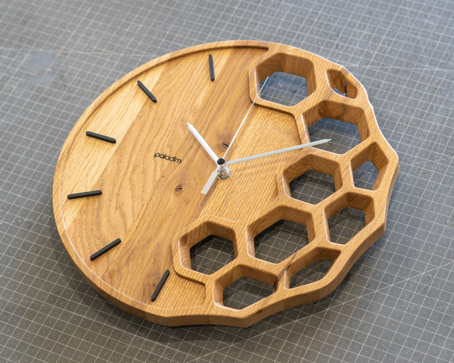 KLETKA 4 hexaon wall clock, oak