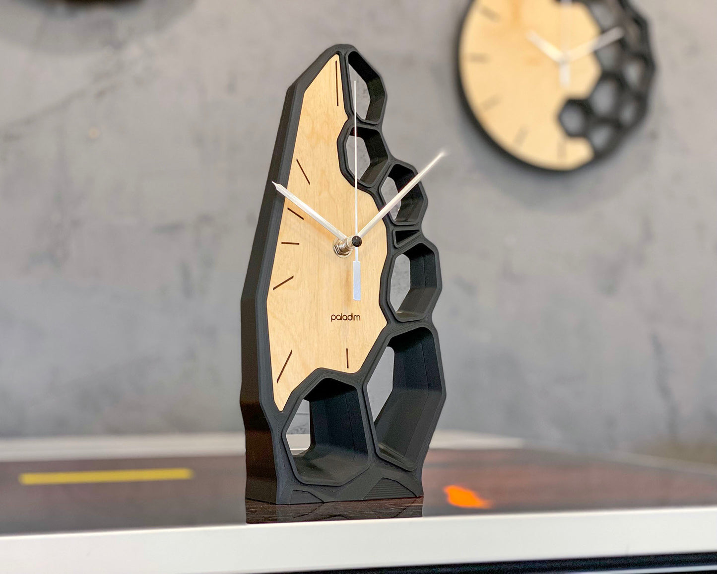 KLETKA desk clock, 3D print + birch plywood