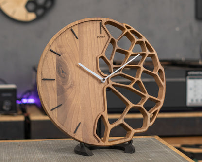KLETKA 3.0 wall clock, walnut, Ф40cm