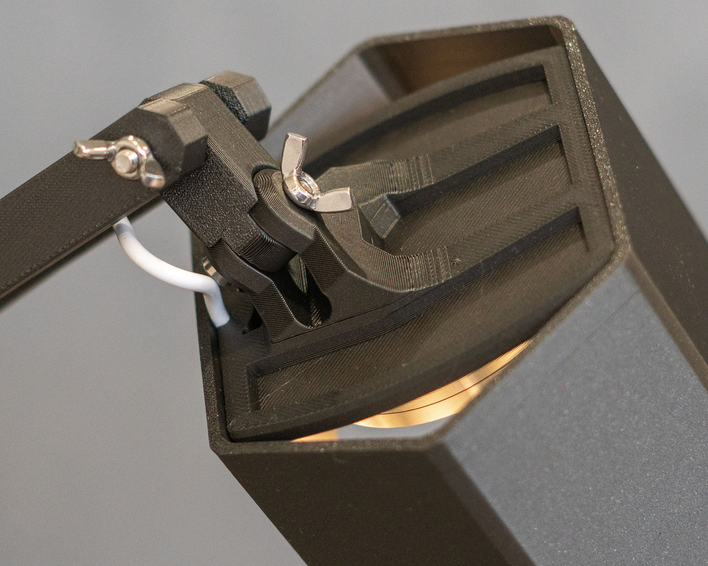 "MASHINA" Articulated Desk Lamp DIGITAL DESIGN for 3D Printing, STL