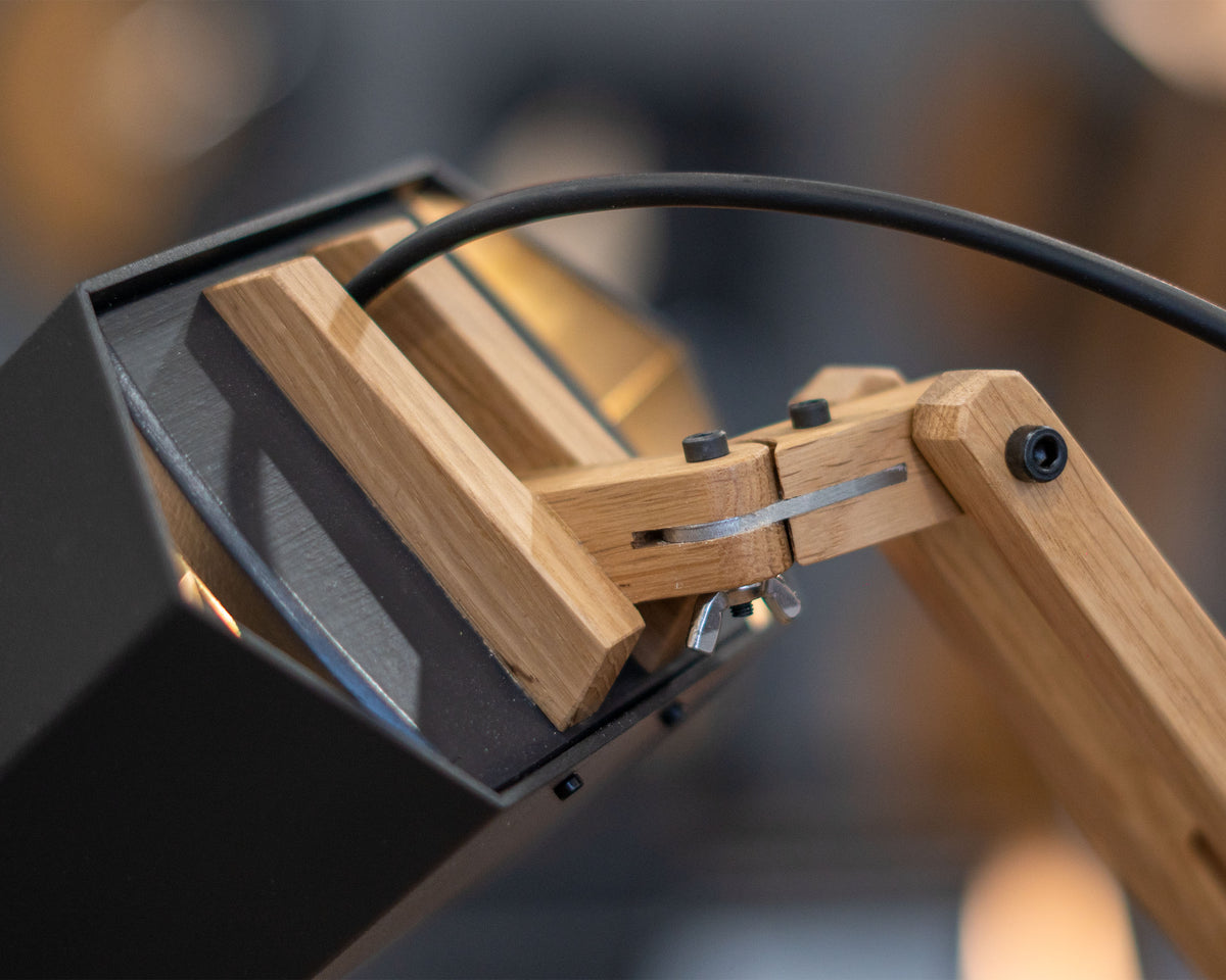 MASHINA 2.0 desk lamp