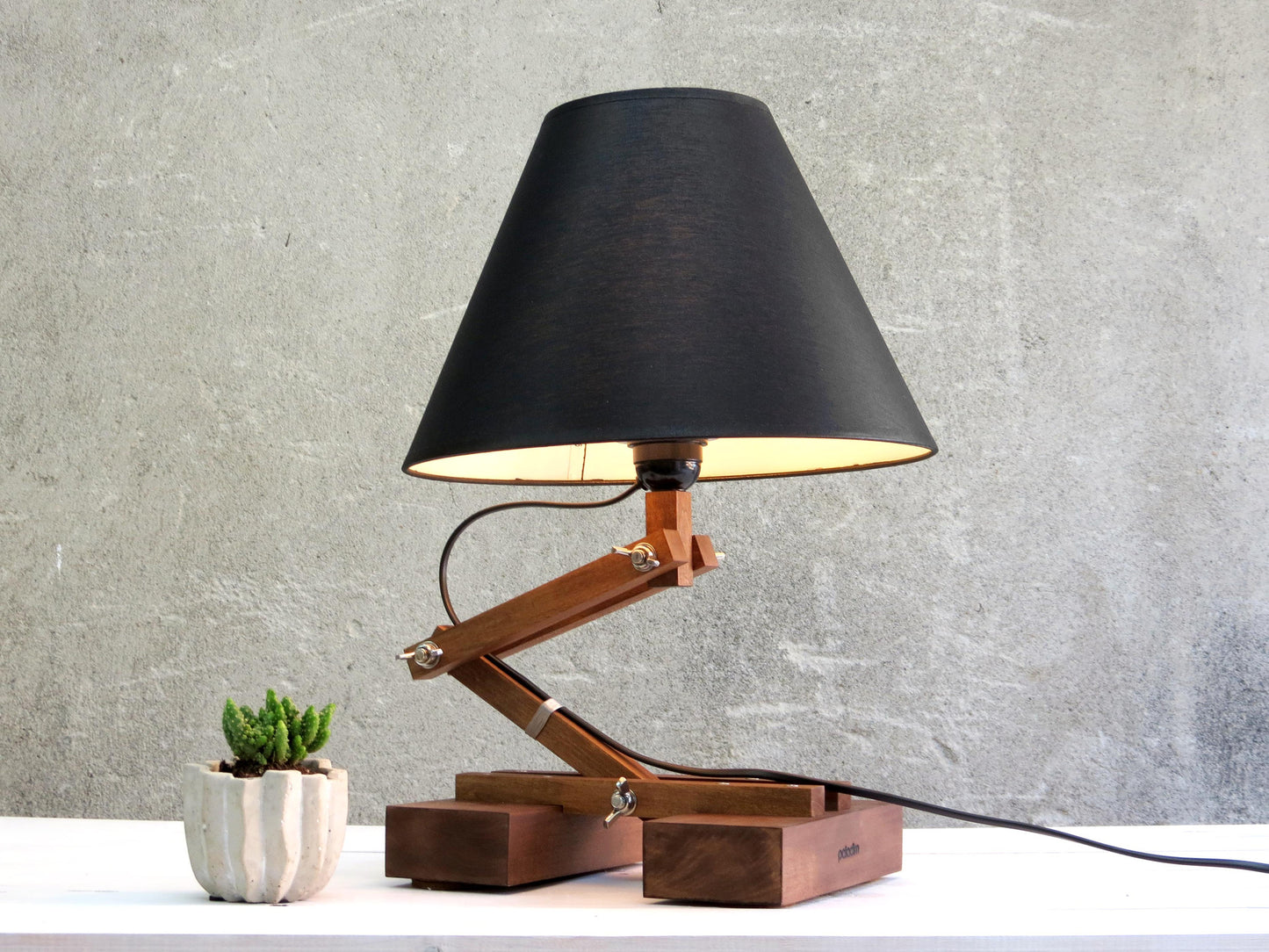 "Big Plat" wooden table lamp - Paladim Handmade