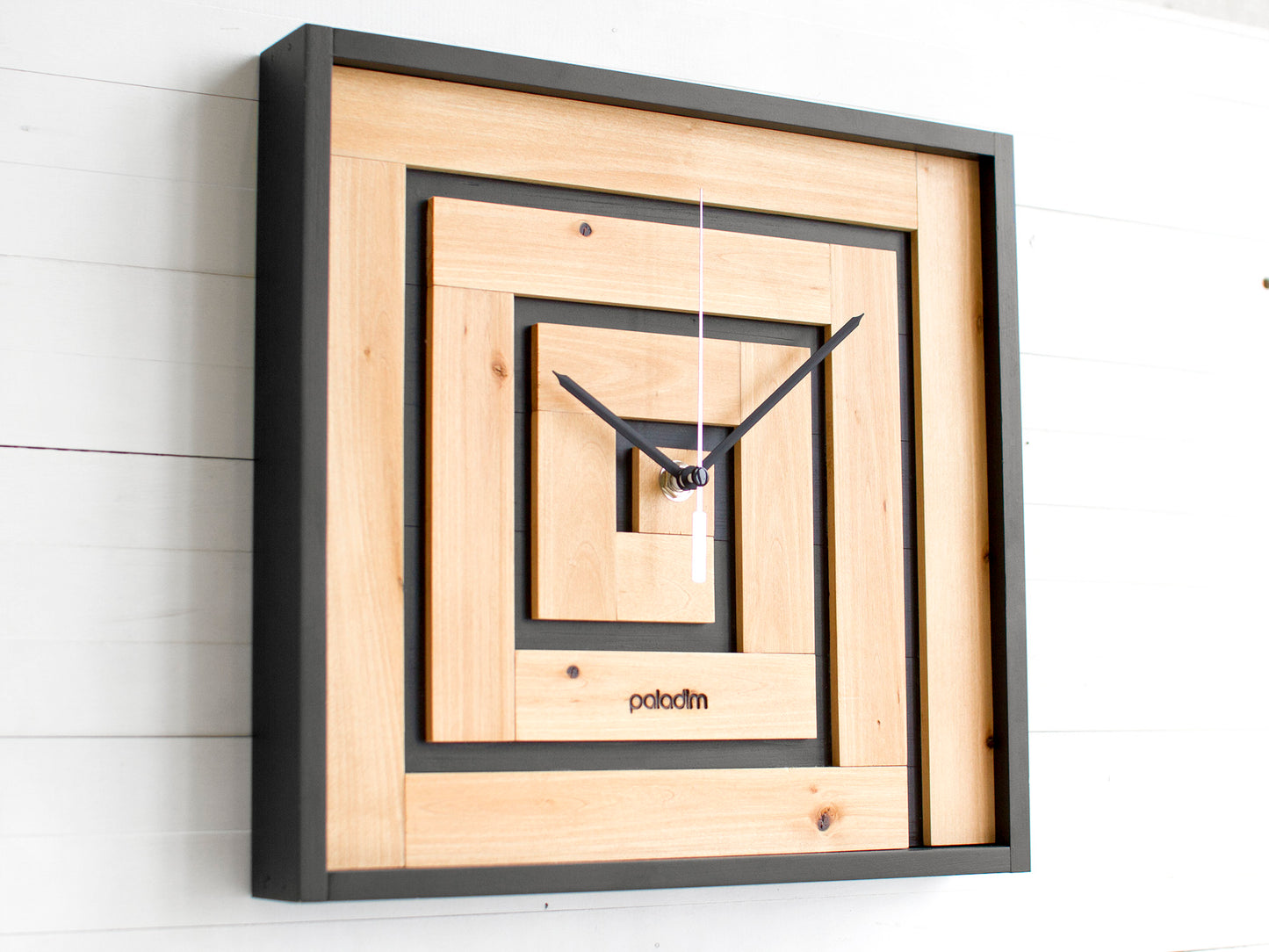 IGRA wall clock