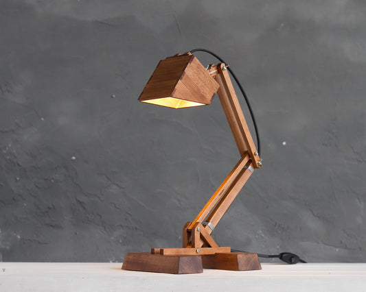 KRAN 3.0 adjustable desk lamp