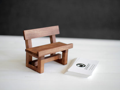 PEIKA miniature bench card holder