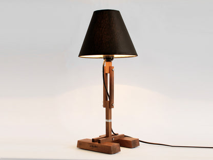 PLAT adjustable table lamp