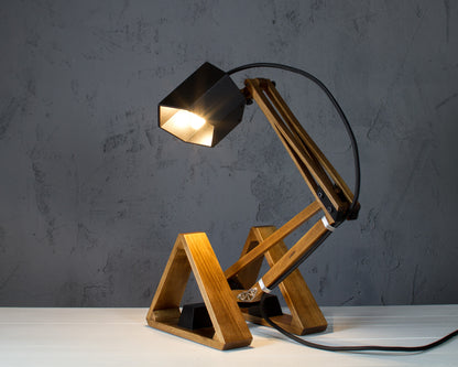 TANK 2 articulated desk lamp