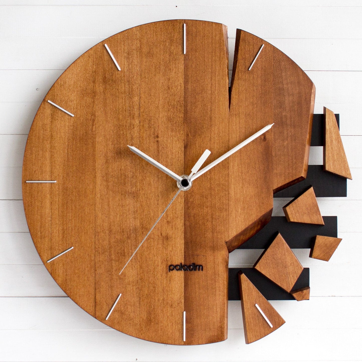 VREME shattered wall clock